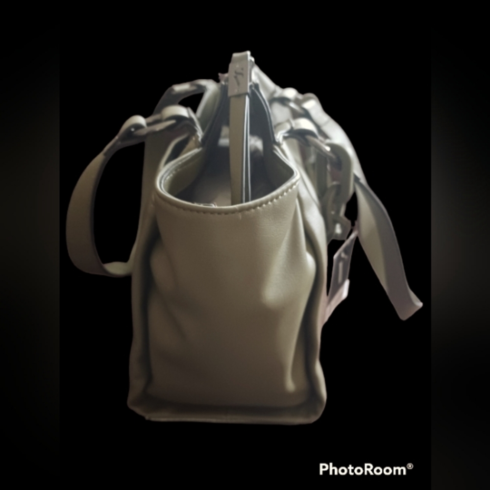 ❤️NEW Simply Vera Vera Wang Army Green Extended Zip Tote, Summer, Gift - Picture 3 of 4